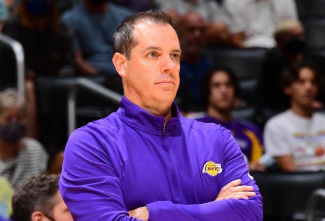 九游体育-法兰克福赛前手感冰凉，志在NBA总决赛名次提升，信心回归，年轻球员得到机会的简单介绍