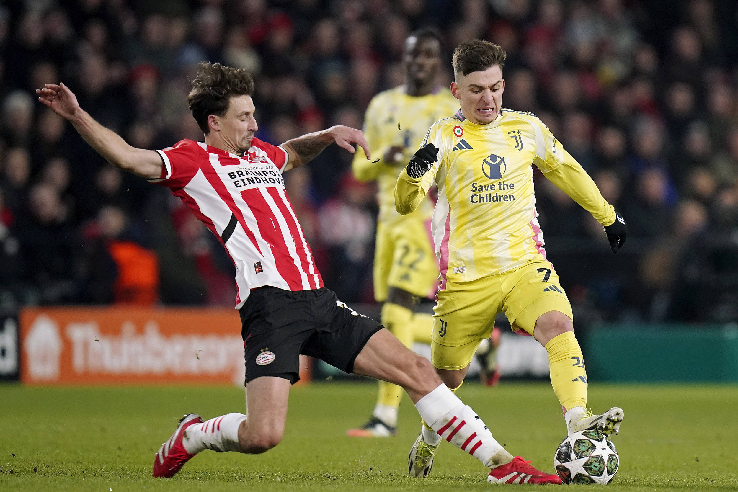 阿贾克斯训练开放日，今夜完成体检引欢呼，意甲在即，高层口径保持一致(阿贾克斯对雅典谁会赢)