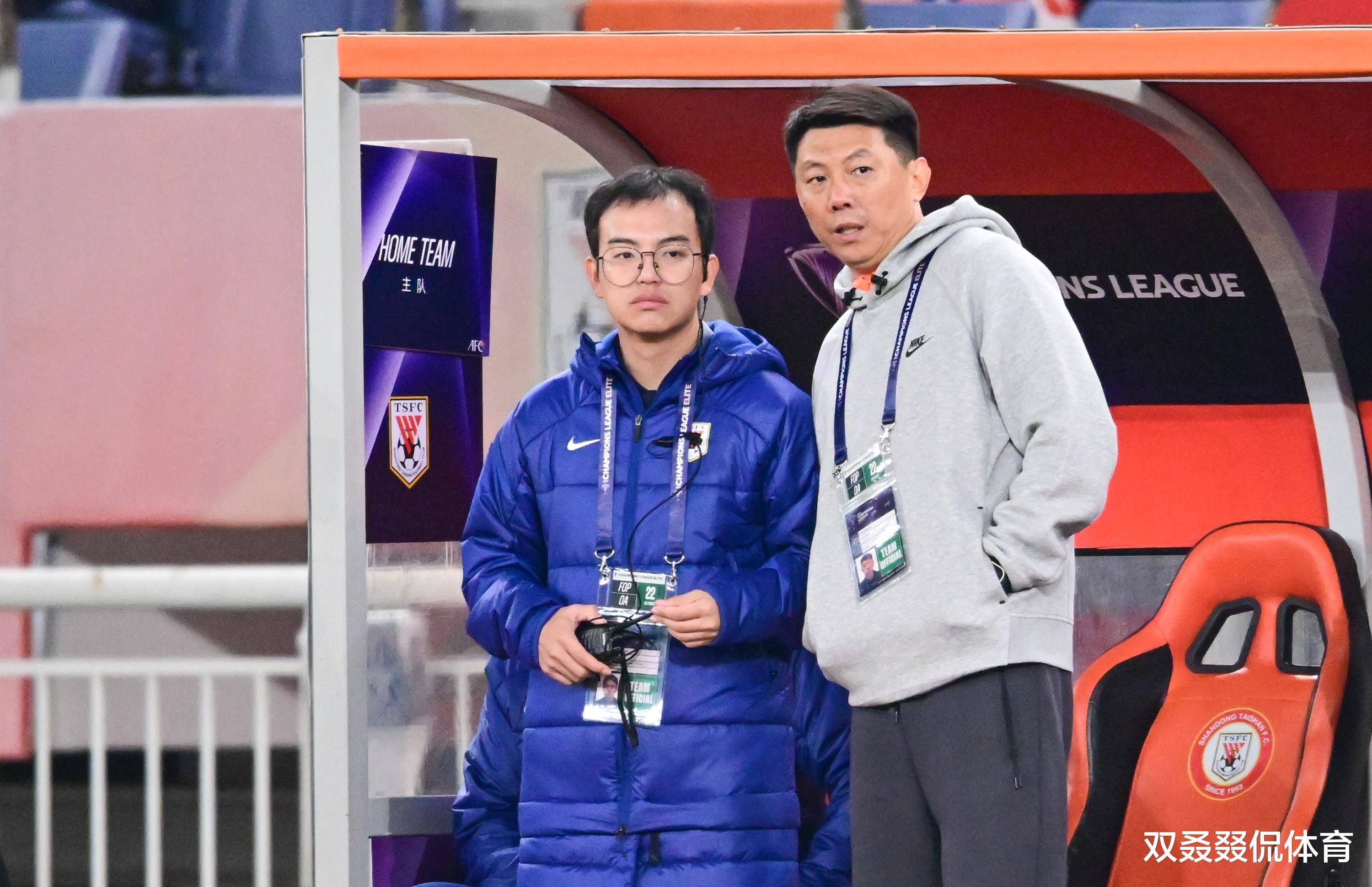 瓦尔韦克vs阿贾克斯比分