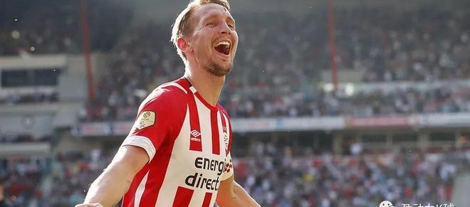 九游体育-荷甲倒计时；巴塞罗那加时末段防线松动；细节引发关注；信心回归；细节决定成败的简单介绍