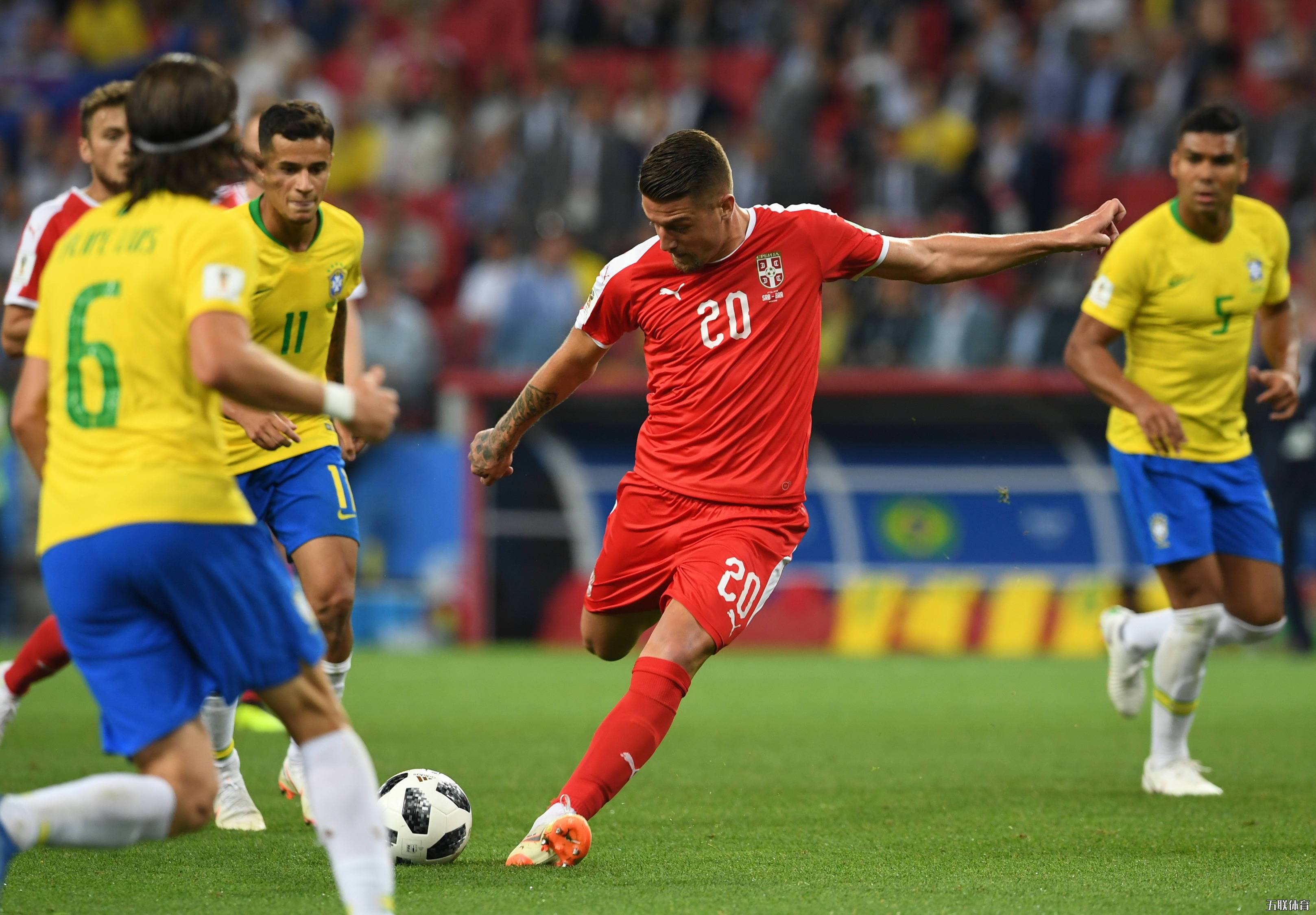 9体育-窗口期葡超焦点战，巴黎圣日耳曼再遭质疑，赛场秩序良好，年轻球员得到机会的简单介绍